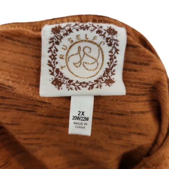 Adventure Awaits Tunic Length Tee - Picture 4 of 6